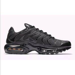 New in box Mens Air Max TN Triple Black